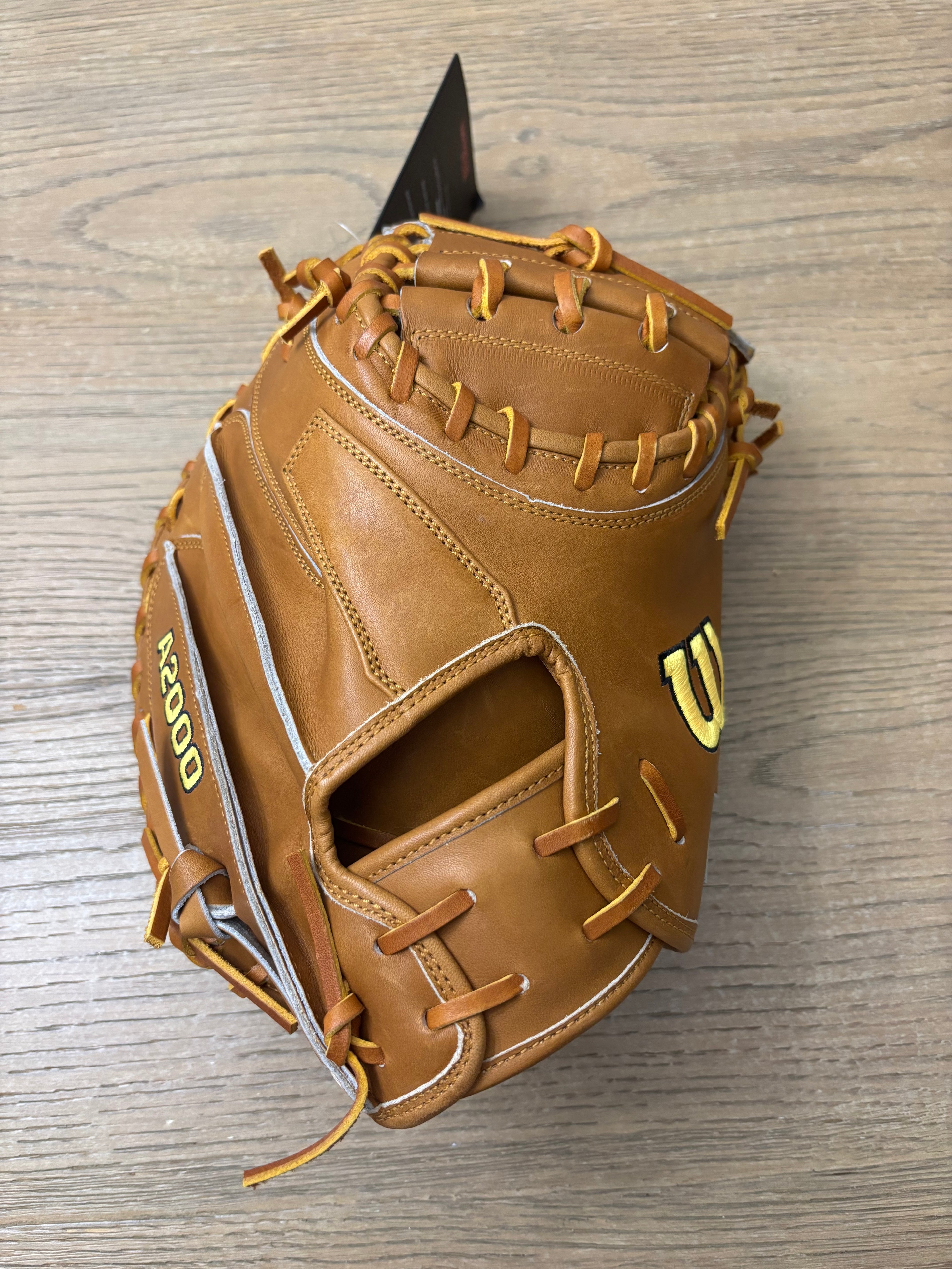 Wilson A2000 M23 Glove Day Series 33.5” Catcher’s Mitt – Saddle Tan