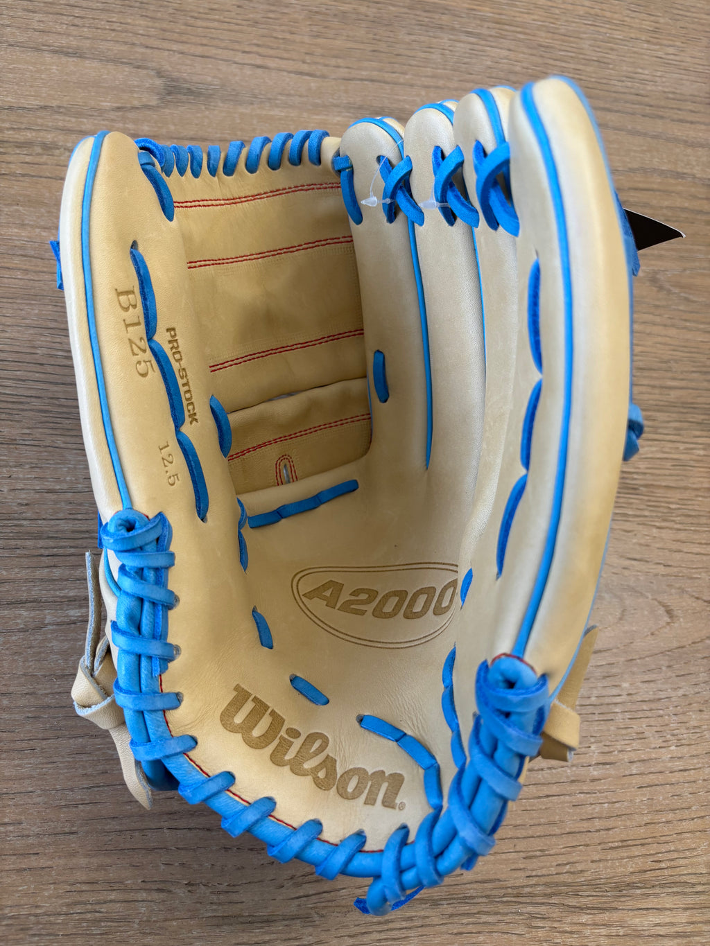 Wilson A2000 B125 12.5” Pitcher’s Baseball Glove