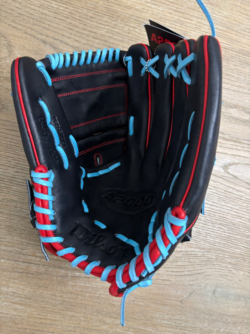 2026 Wilson A2000 B25 12.25” Pitcher’s Glove