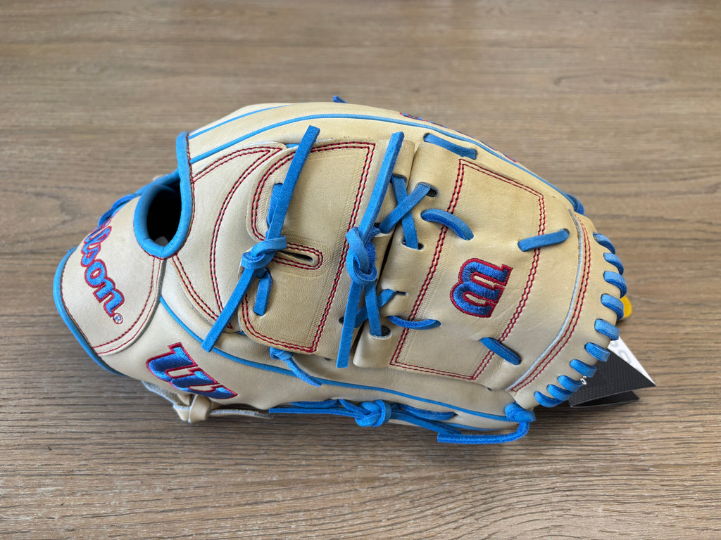 Wilson A2000 B125 12.5” Pitcher’s Baseball Glove