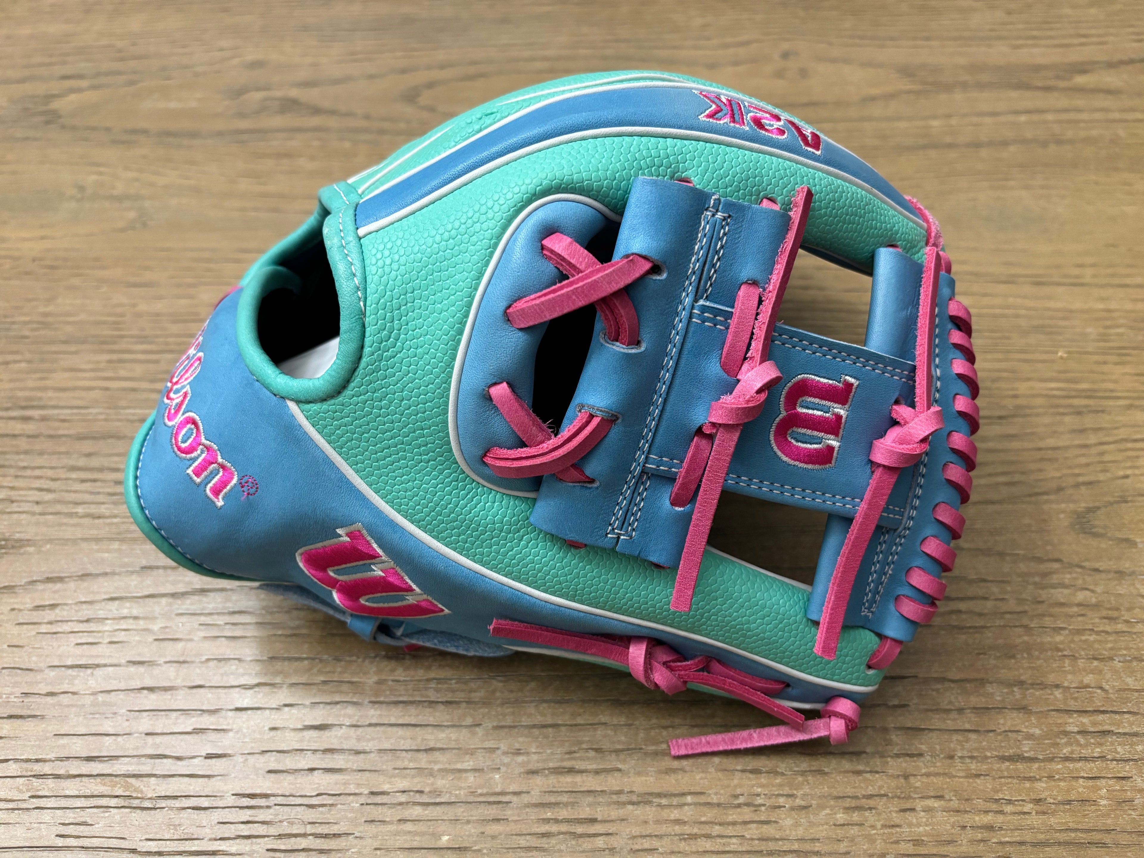 Wilson A2K 1875SS 11.75" Infield Glove: WBW104612