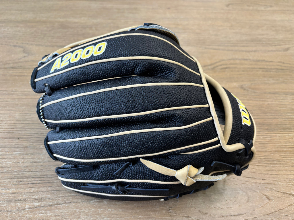 2026 Wilson A2000 Classics Series DW5 12” Infield Baseball Glove