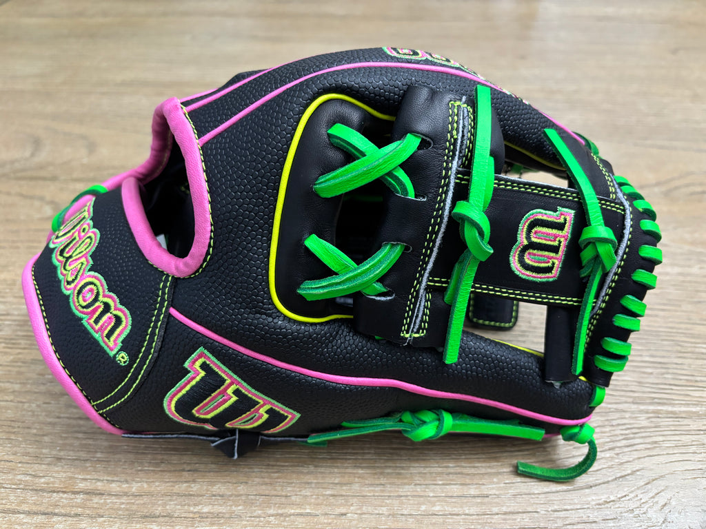 2026 Wilson A2000 1975SS 11.75” Infield Baseball Glove