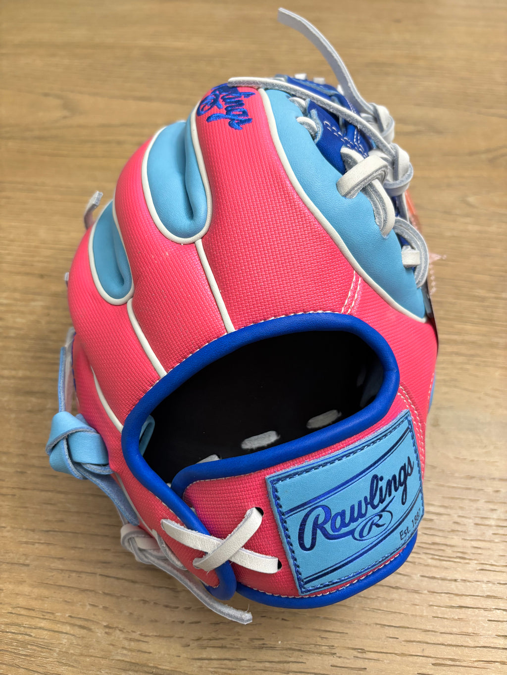 Rawlings Gold Glove Club April 2026 Heart of the Hide R2G 11.25" Infield Glove PROR312U-2CB