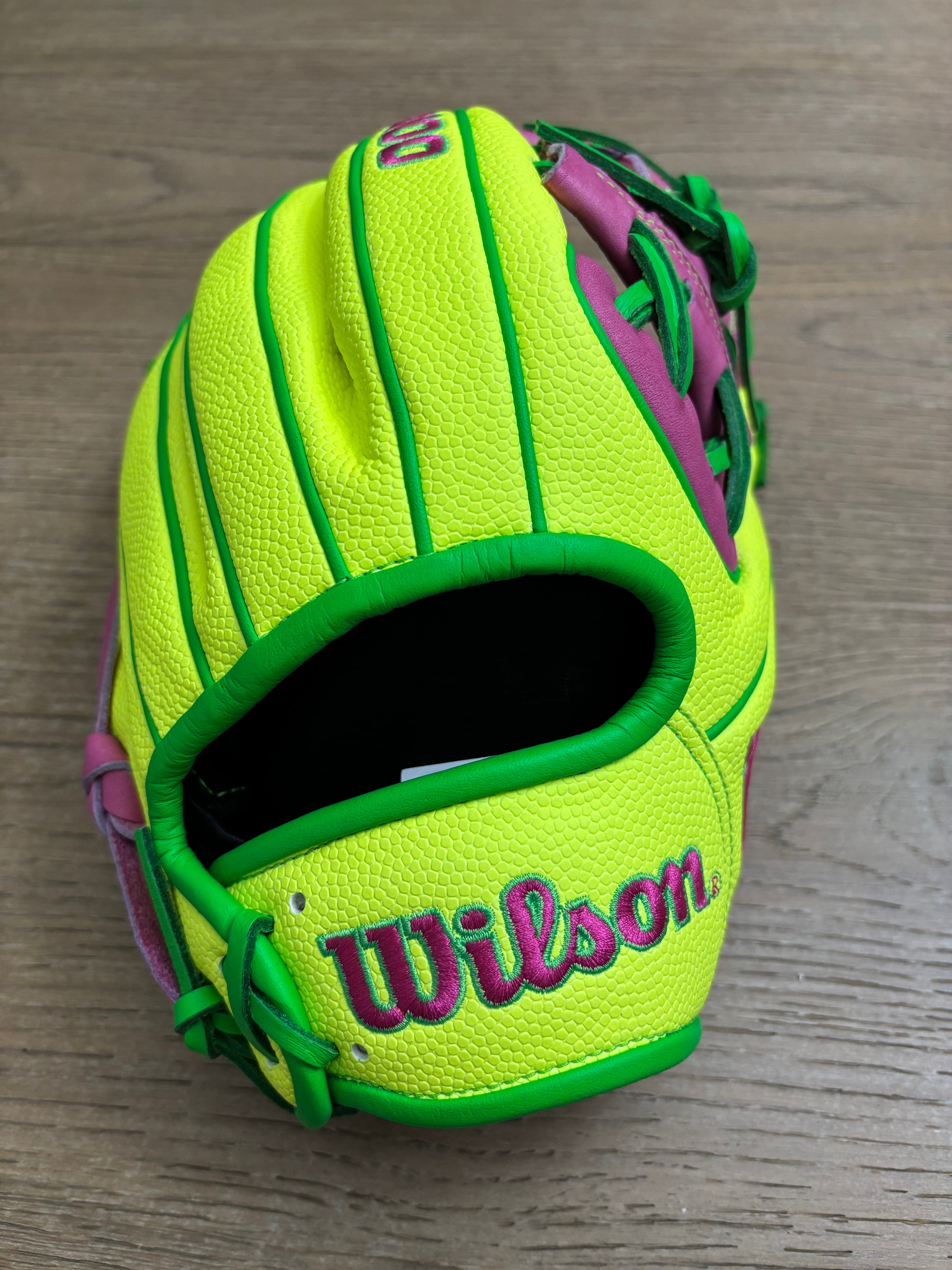 Wilson A2000 1975 March 2026 GOTM 11.75" Infield Glove